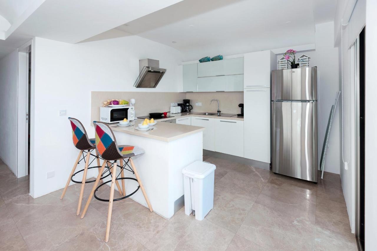 Apartment Marisol - Beachfront Protaras Buitenkant foto