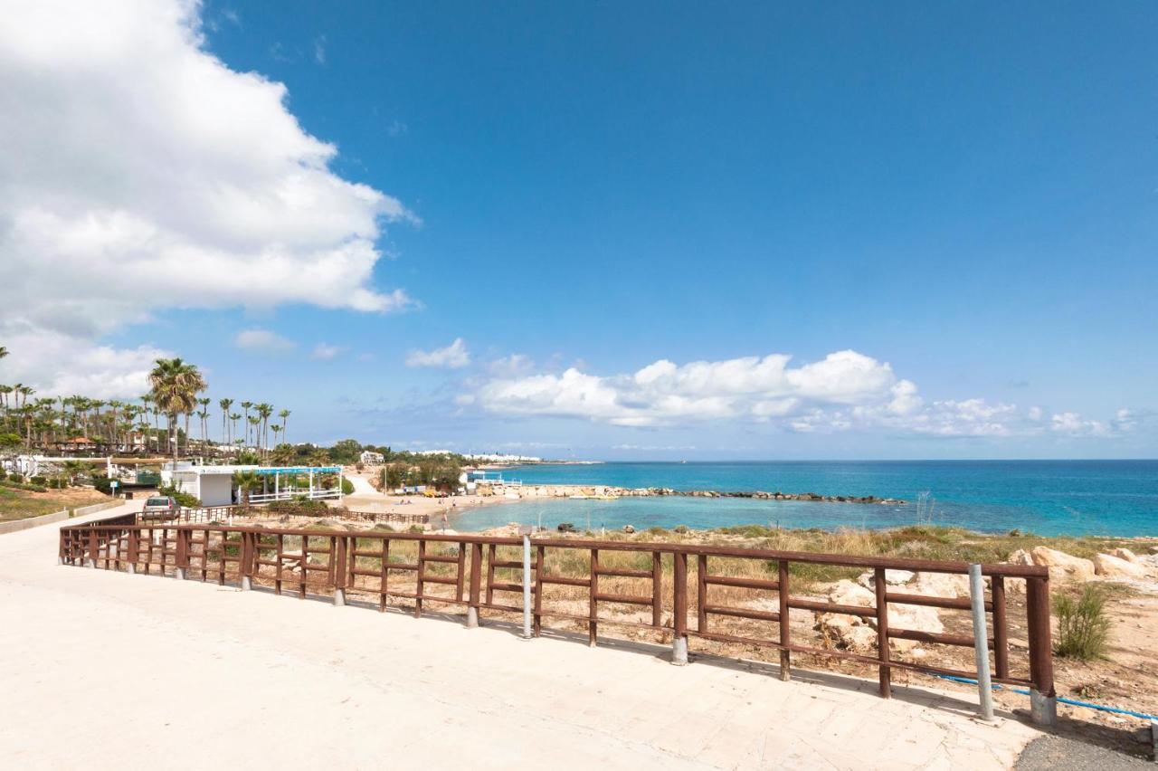 Apartment Marisol - Beachfront Protaras Buitenkant foto